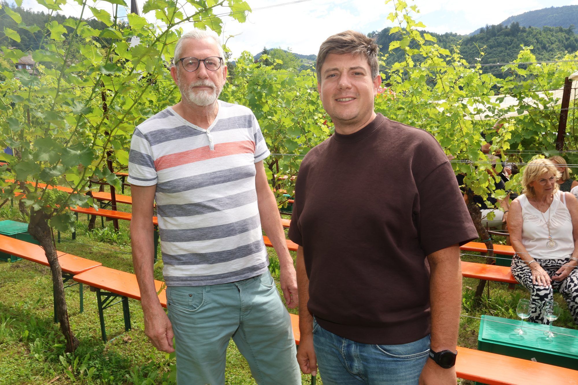Blühstreifen und Fest in "Pfarrers Bühel"