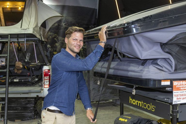 Von Dachzelt bis Seilwinde: horntools ist mit Outdoor-Abenteuern auf Wachstumskurs