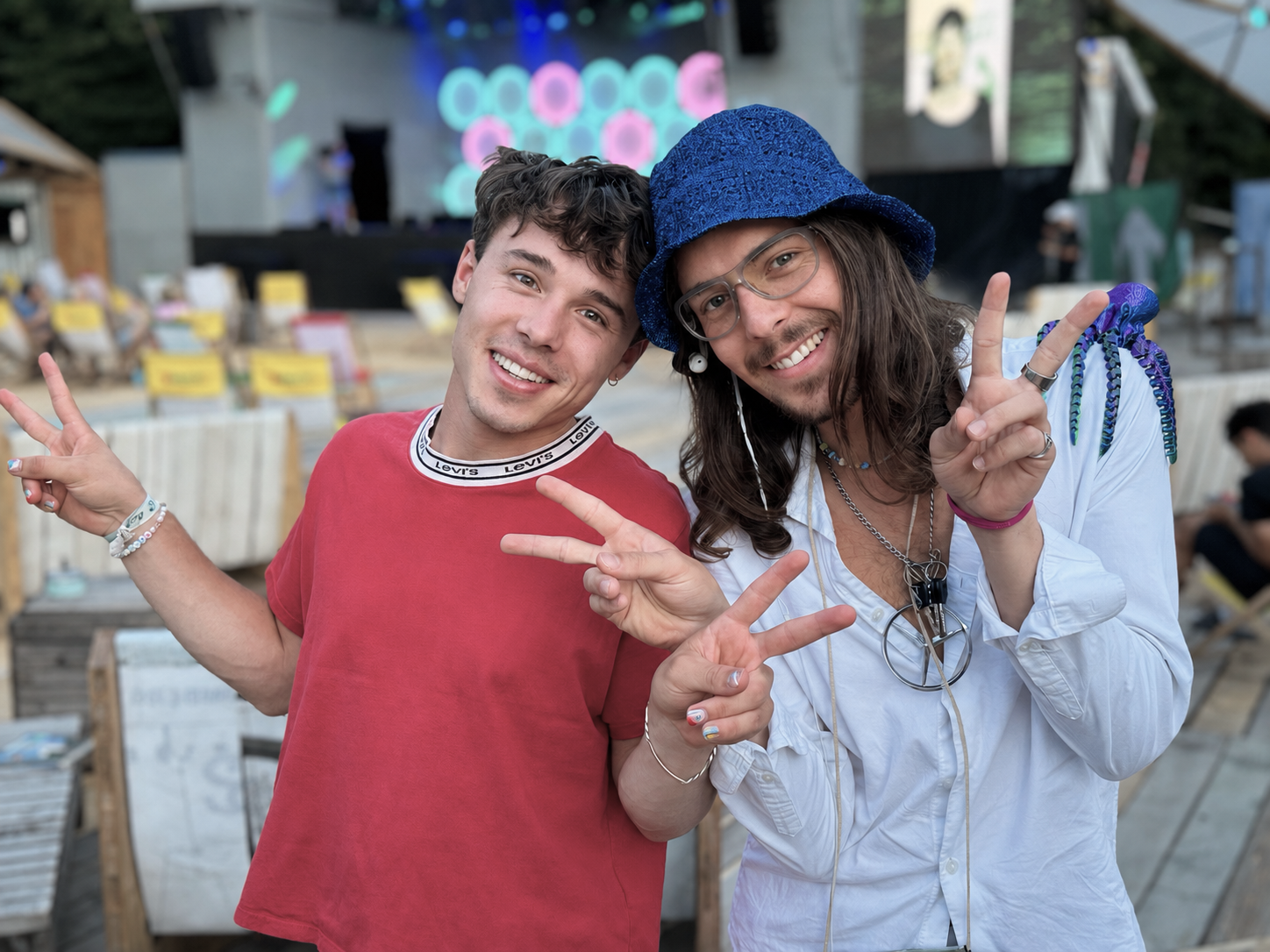 In Festivalstimmung: Andreas Kofler und Marvin Hübel.