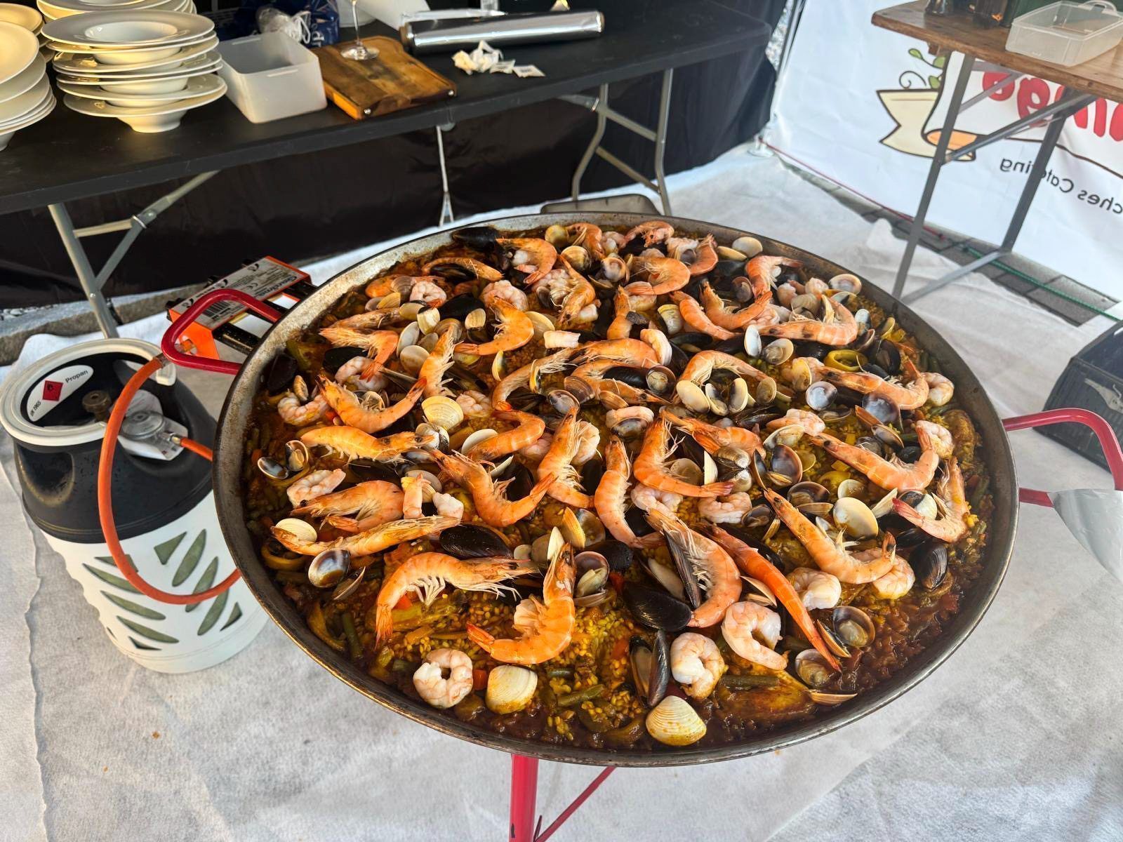 Wenn schon Paella, dann richtig - nach Abnehmern mußte nicht lange gesucht werden