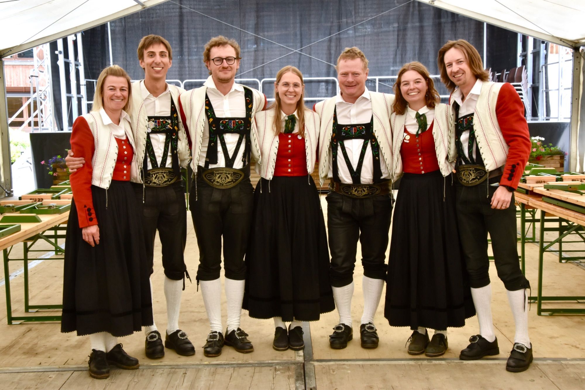 Trachtenkapelle Lech: Obfrau Melanie Huber, Beirat Jakob Nigsch, Kilian Wolf, Magdalena Walch, Andreas Reiter, Beirätin Maria Schneider und Martin Schnell (Stellvertreter der Obfrau).