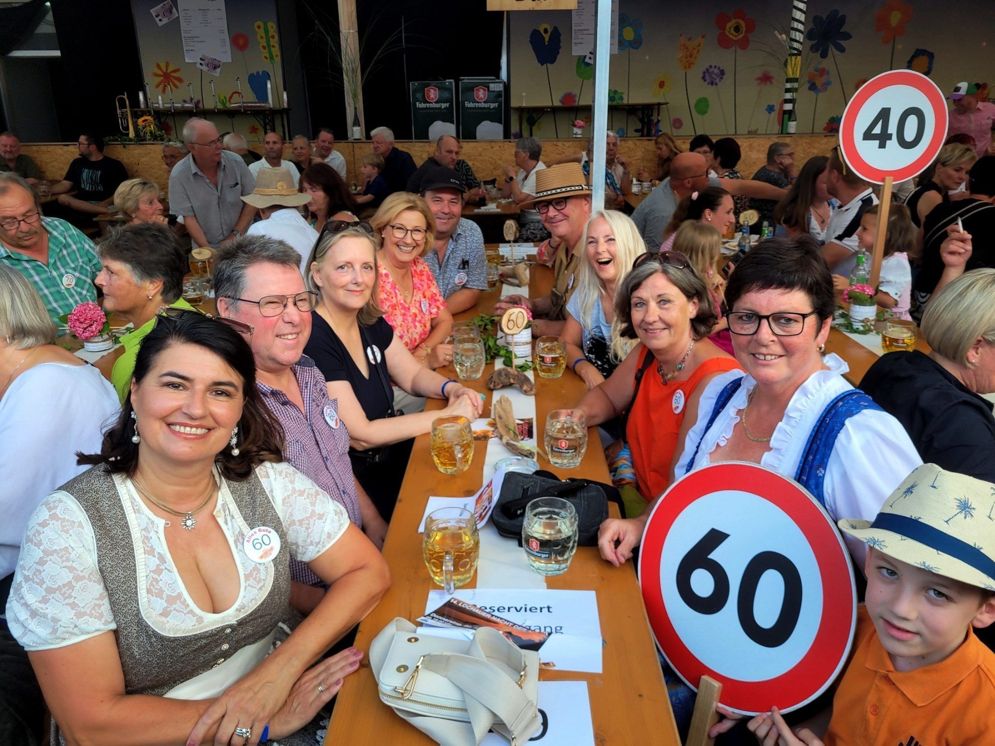 Das Lochauer Dorffest ist für die Leiblachtaler Jahrgänger eine willkommene Gelegenheit, sich im „Jubiläumsjahr“ zu treffen und miteinander in fröhlicher Runde den „runden Geburtstag“ zu feiern.