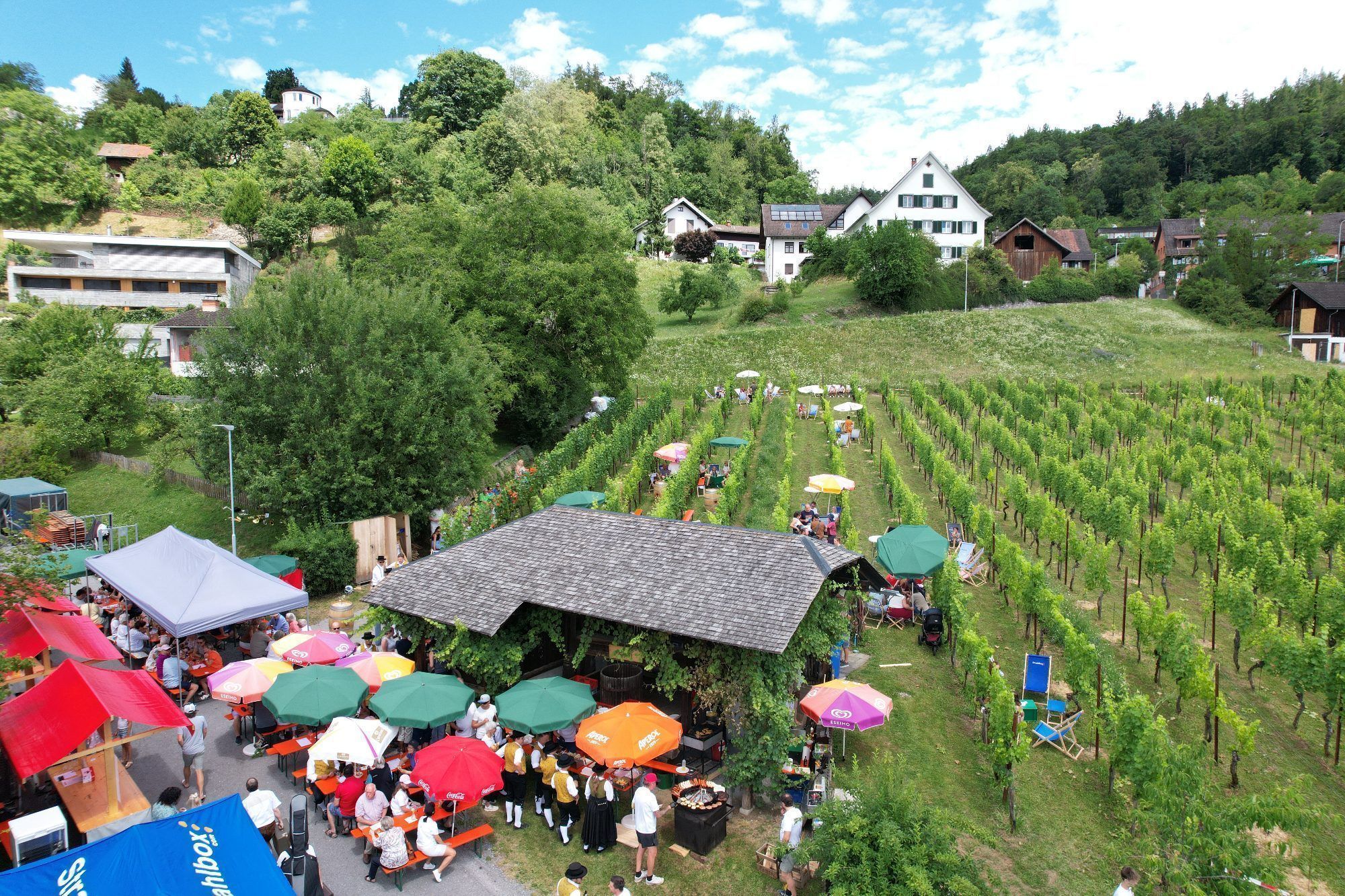 Blick aufs Festgelädne und einen Teil von