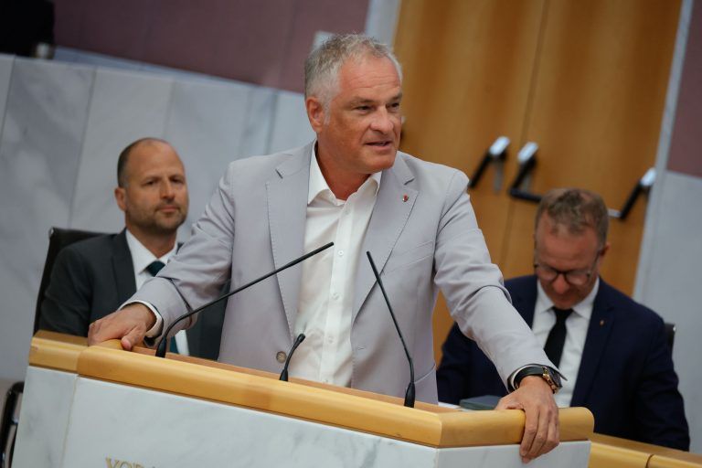 „Täuschung oder Zahlenchaos?“ – Opposition nimmt Bitschi ins Visier