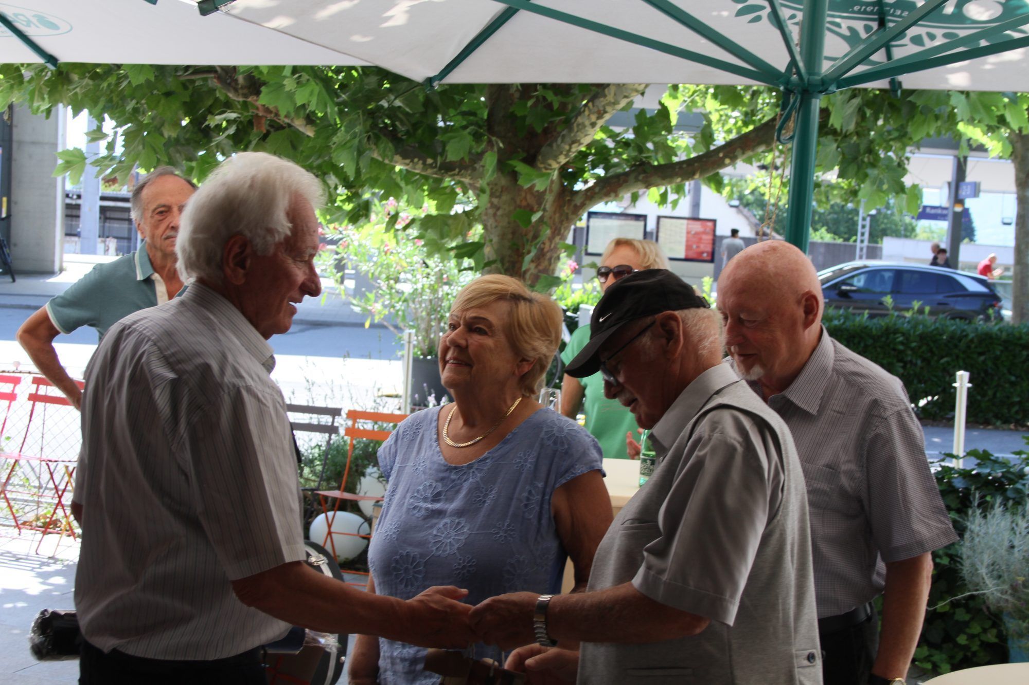 Erna Ladner, Rudi Ladner, Charly Ess und Herbert Tschernig (r.).