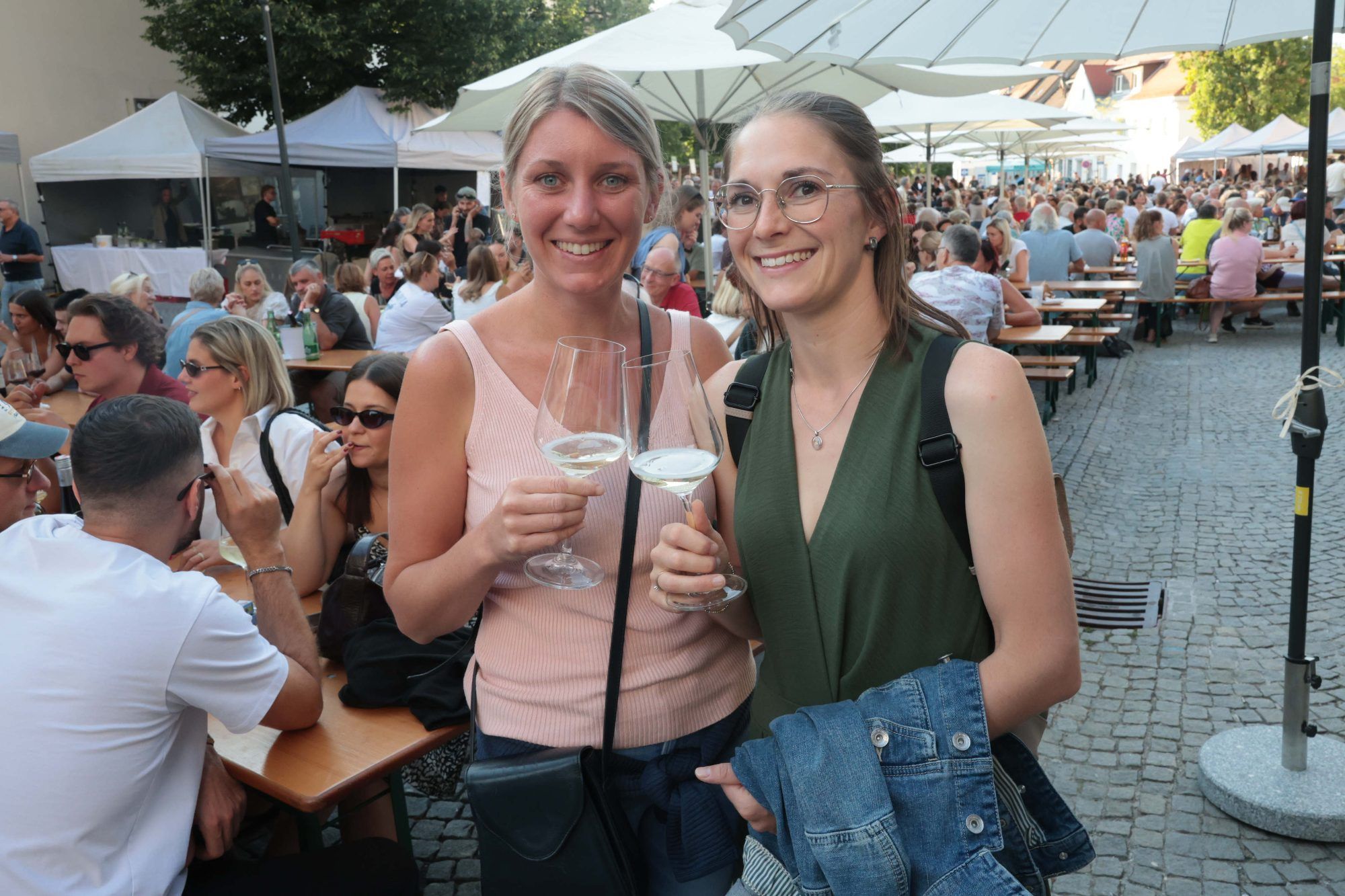 Lisi Schnetzer und Michaela Schelling.
