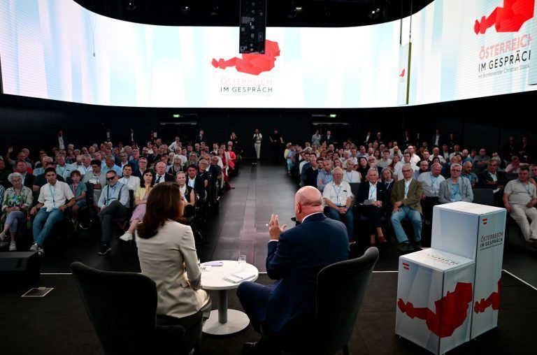 Bundeskanzler auf Werbetour – Hoffnung auf Anmeldungen