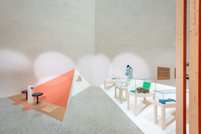 Ausstellungsansicht_Delphina-10._c_Fischer_Rene.jpg
