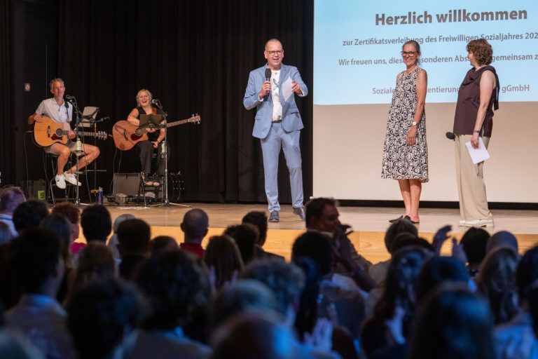 Freiwilliges-Soziales-Jahr-Abschluss-2026-SBOV.jpg