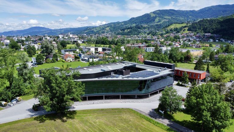 Graf Elektronik Gebäude 2024.jpg