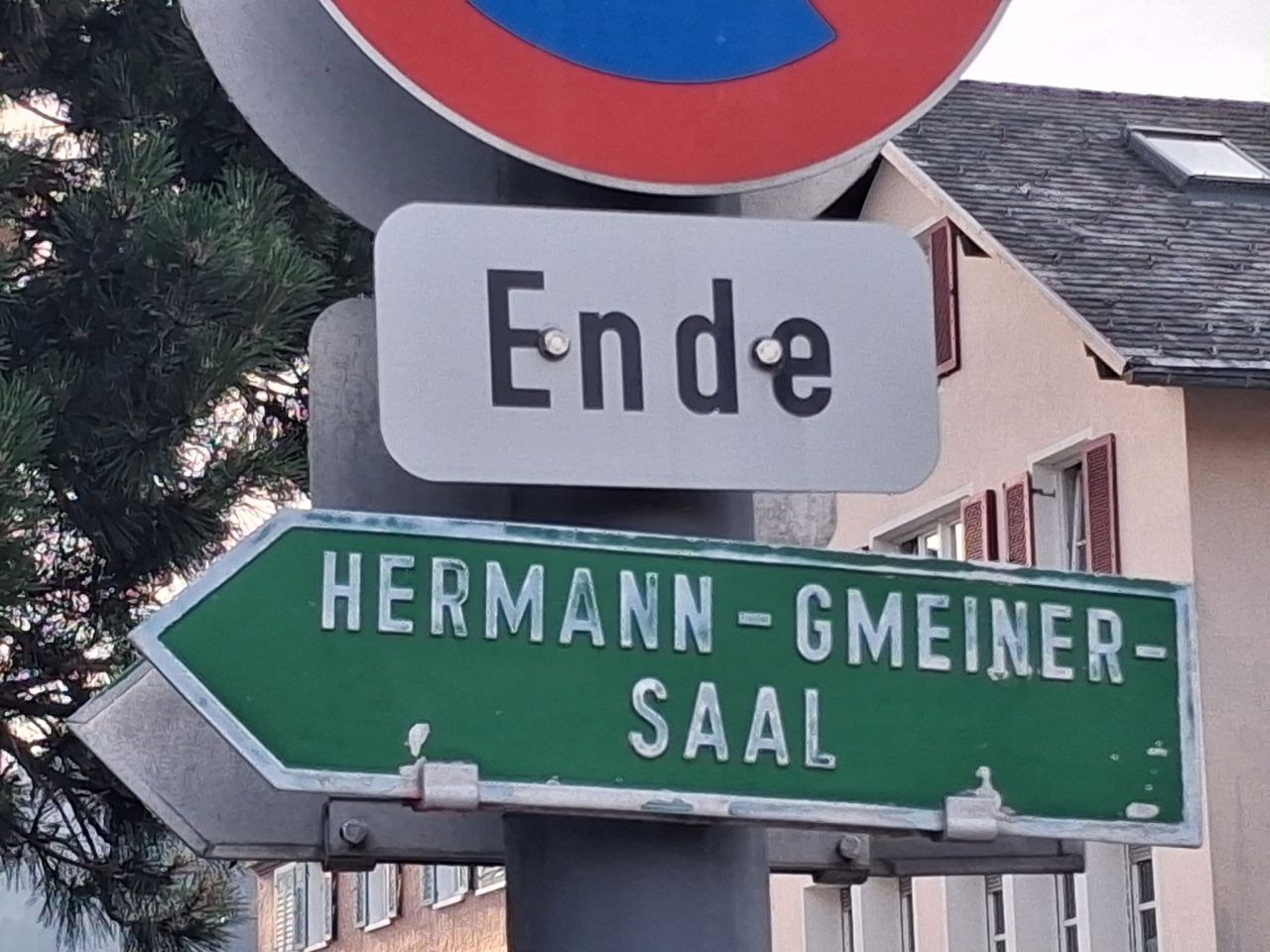 Es ist fix: So heißt bald der Hermann-Gmeiner-Saal, das passiert mit Gmeiners Büste