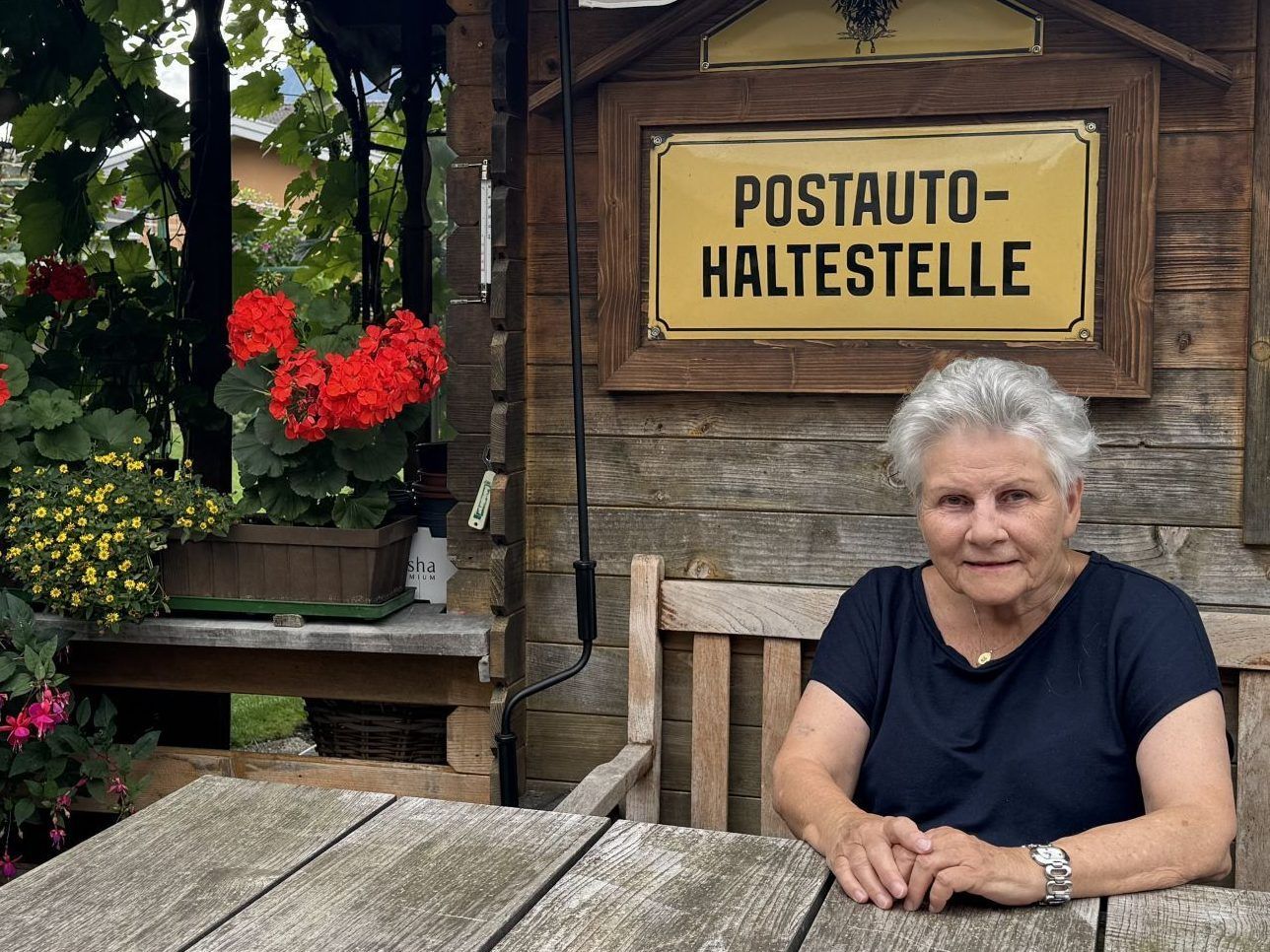 "Der Brief war Wochen unterwegs und ging dann nach Rumänien" – Vorarlberger klagen über unhaltbare Zustände bei der Post