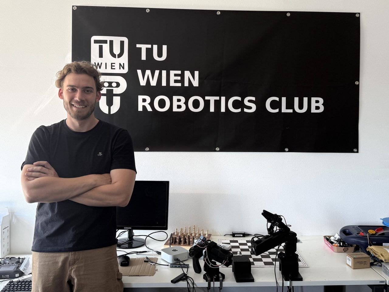 Aus Seminararbeit wird Robotik-Hype – Dieser Lochauer trifft einen Nerv