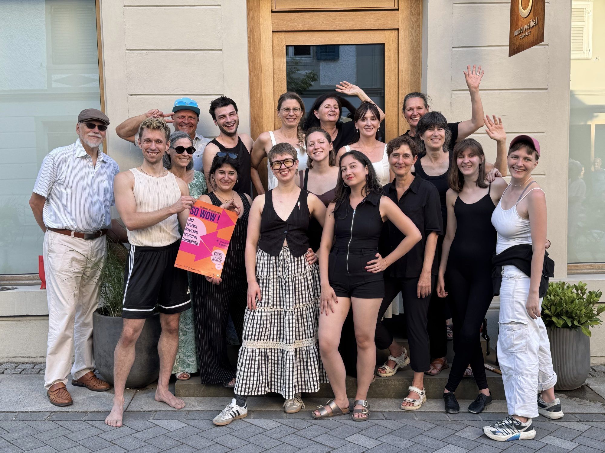 Die SoWoW Workshopleiter mit einigen Teilnehmern.