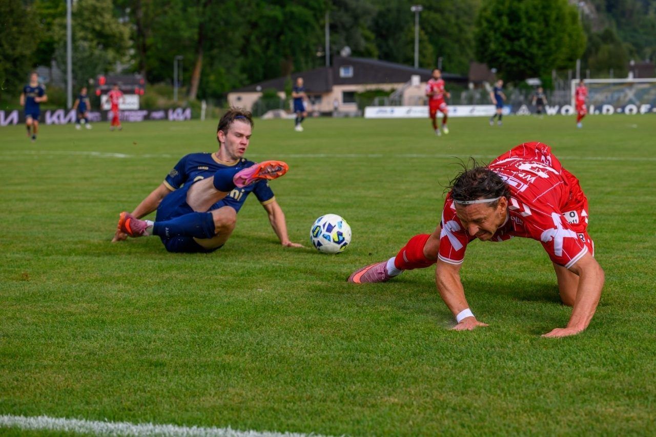 Großer Einsatz von Liam Tripp, aber seine Mannschaft verlor knapp. VN-SCHÖLLER