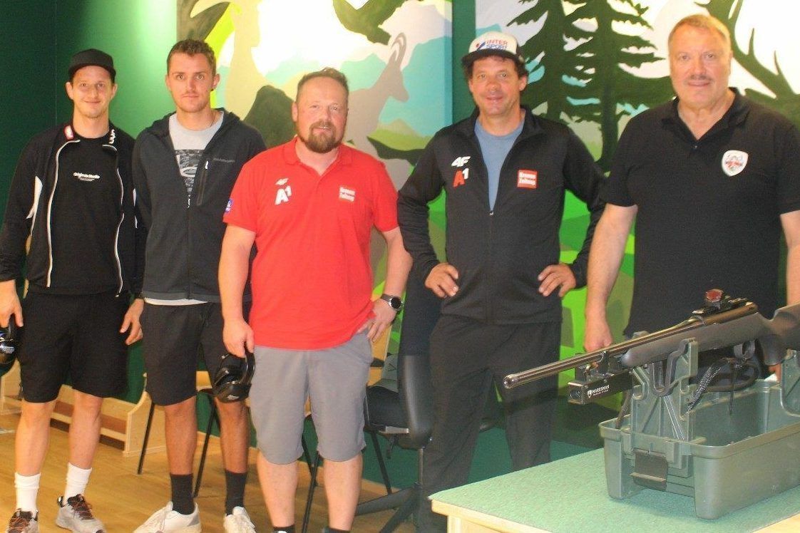 Im „Kino“, dem einzigartigen Simulator, wurde der „Jagdausflug“ der ÖSV-Slalomtruppe abgeschlossen.