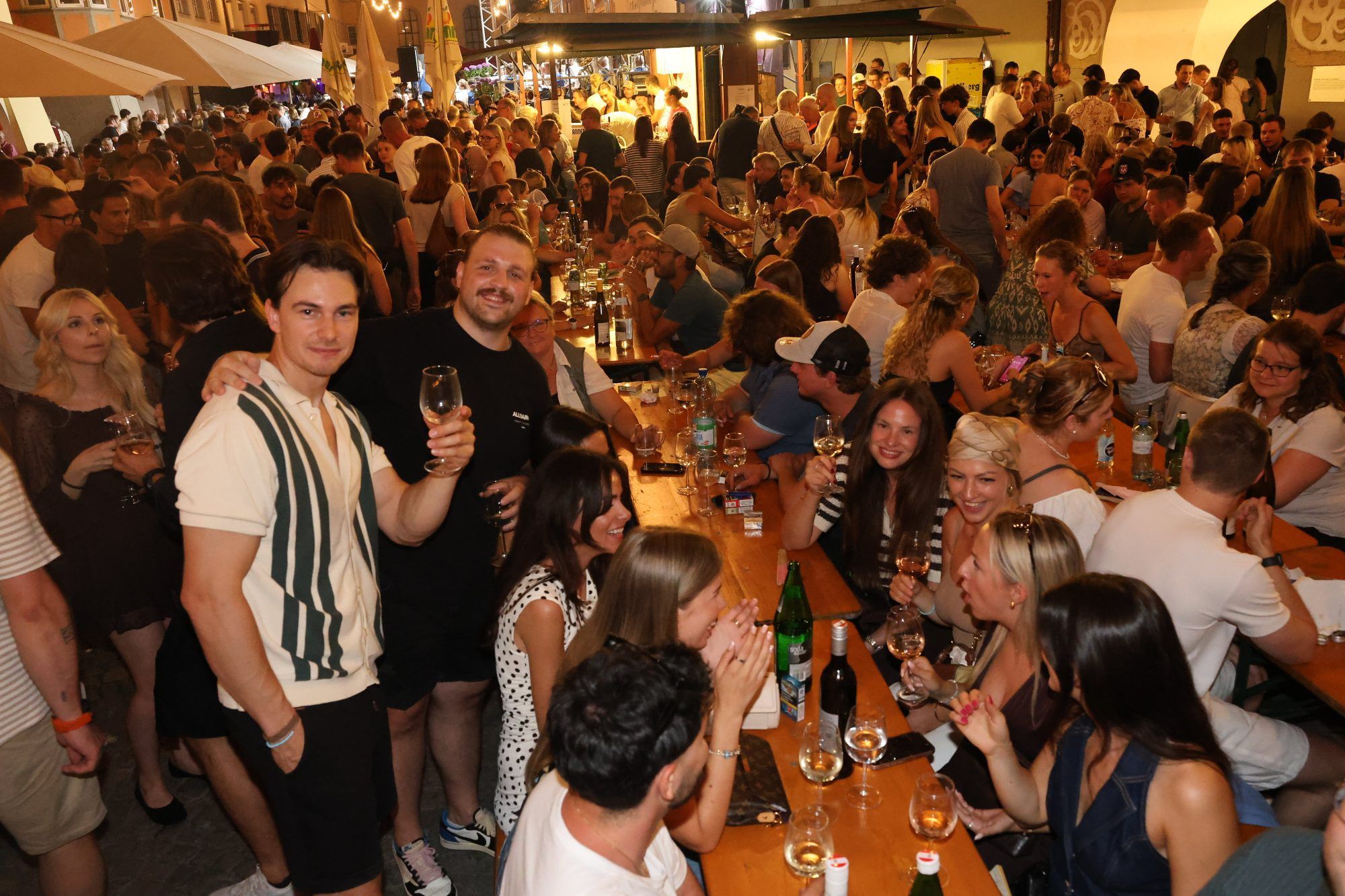 Genuss und Geselligkeit beim Weinfest