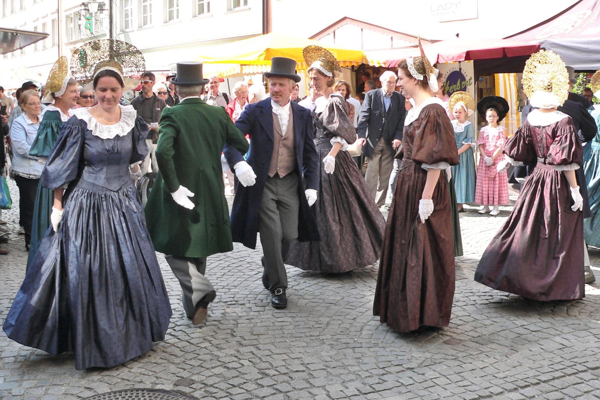 Volkstanz und Brauchtum in der Feldkircher Innenstadt. PRIVAT