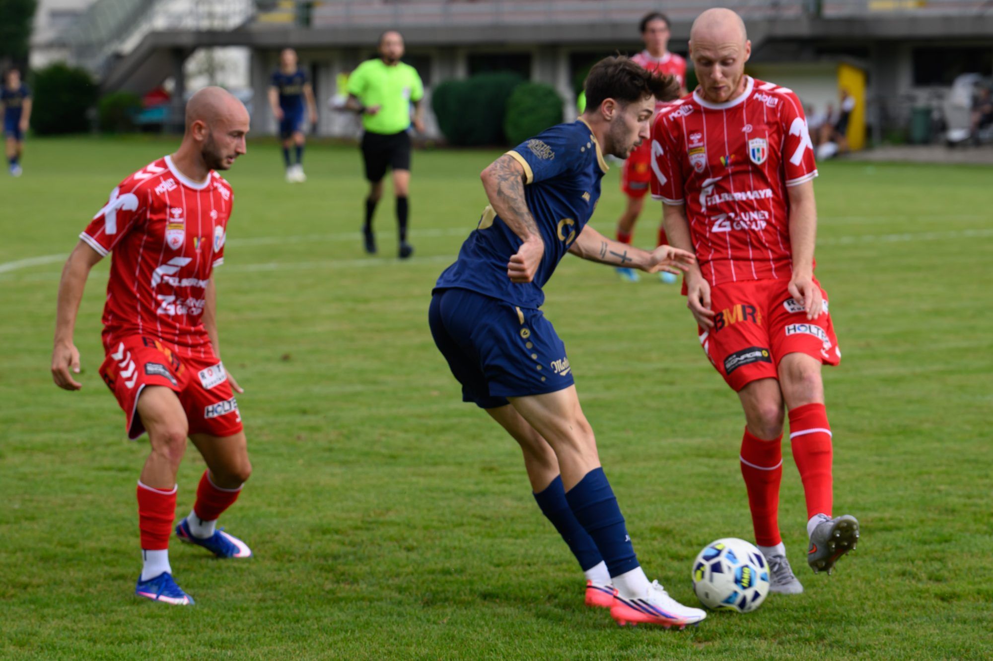 Erstes RLW-Derby bringt viel Zündstoff. VN-SCHÖLLER-3/VN-SERRA/1