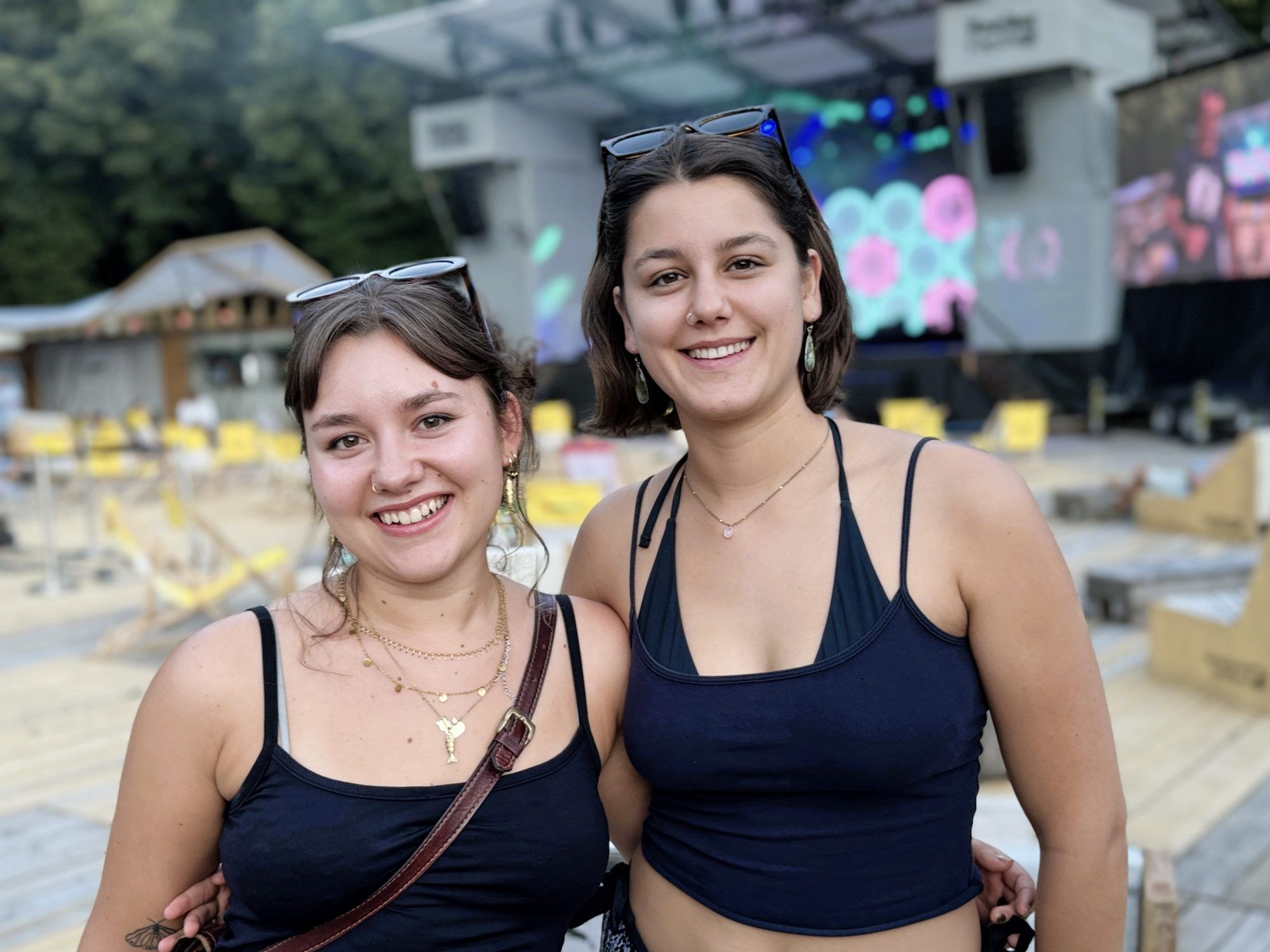 Musikbegeistert: Valeria Gadient und Lia Hartl.