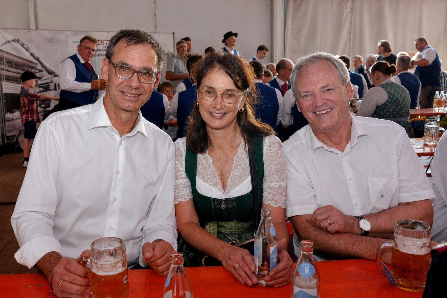 Landeshauptmann Markus Wallner mit Gattin Sonja und Landtagspräsident Harald Sonderegger.