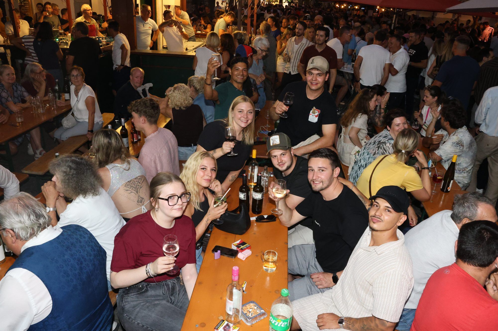 Genuss und Geselligkeit beim Weinfest
