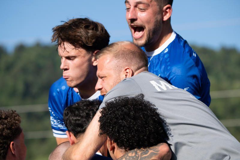Jubilar SV Lochau erstmals in der Westliga vertreten. FOTOS: VN-SERRA
