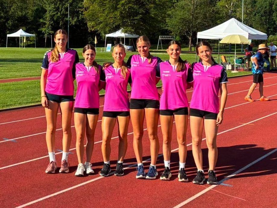 Siegerinnen: Fiona Matt, Neele Peschl, Marie Stadler, Laura Hehle, Amy Salzgeber, Ella Rhomberg.