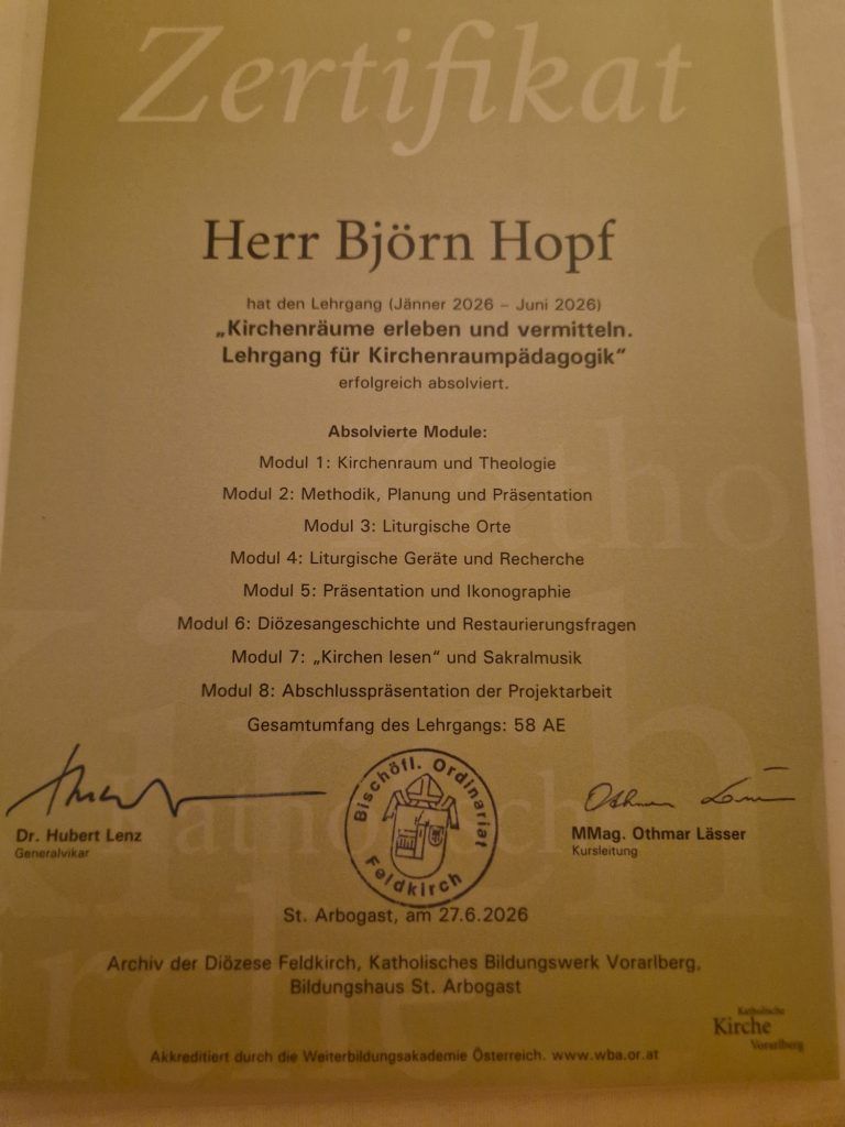 "Ich möchte Menschen die Schönheit von Kirchen zeigen" – Björn Hopf ist Kirchenraumpädagoge