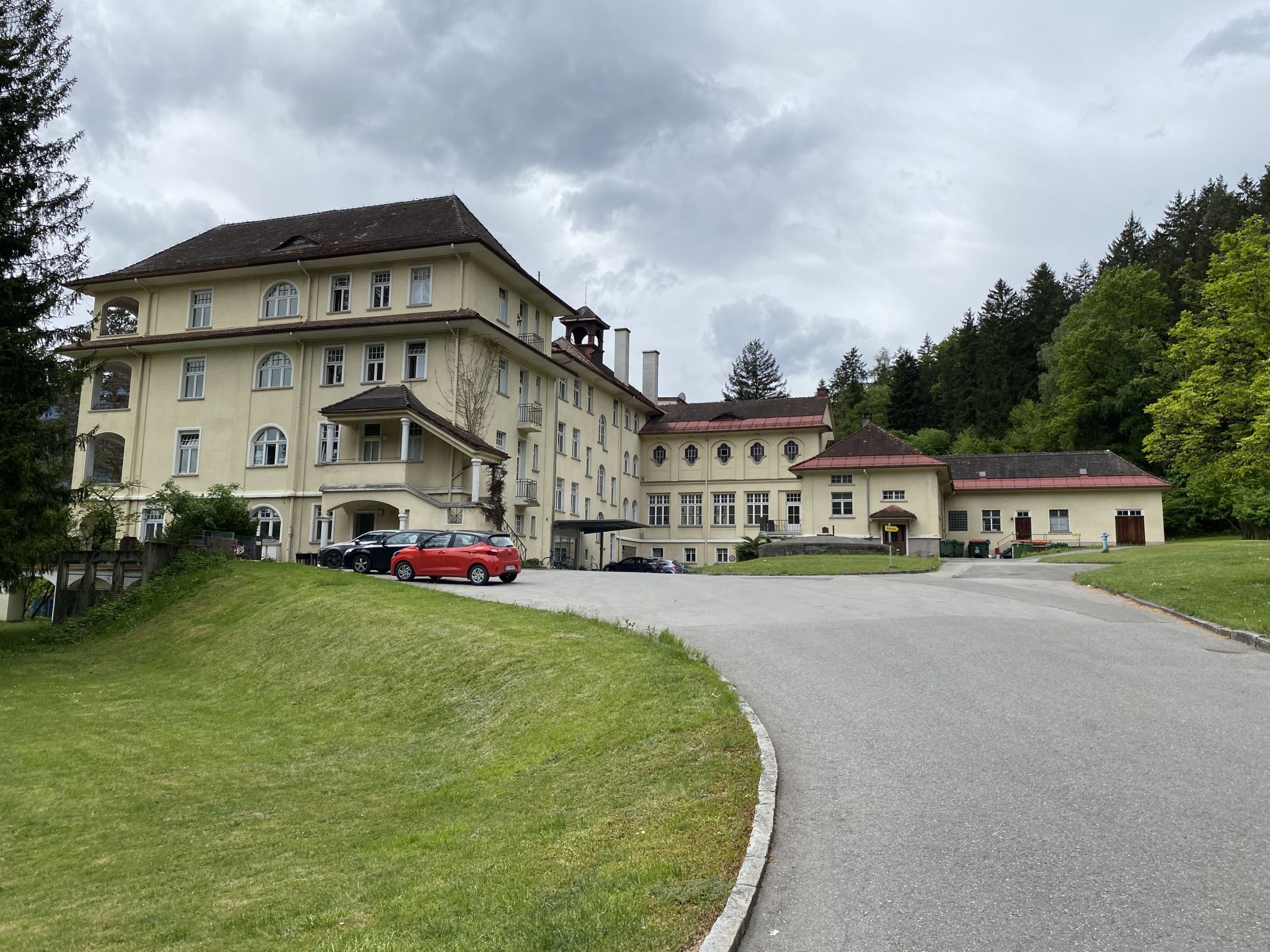 Gemeinde gegen Land: Höchstgericht entscheidet im Streit um Flüchtlingsheim Gaisbühel