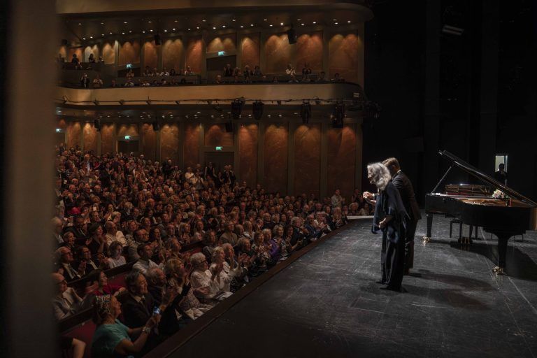 07-sk-argerich-capucon-c-sf-marco-borrelli_06620.jpg