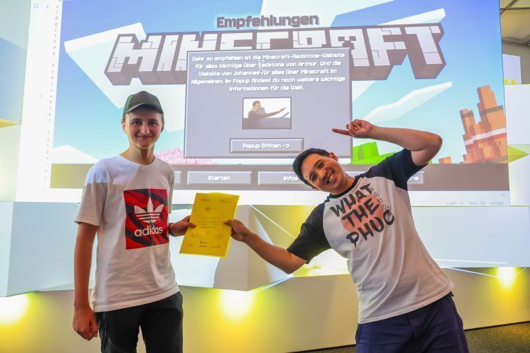 Code Base Camp erfolgreich abgeschlossen: Jugendliche erhielten Zertifikate