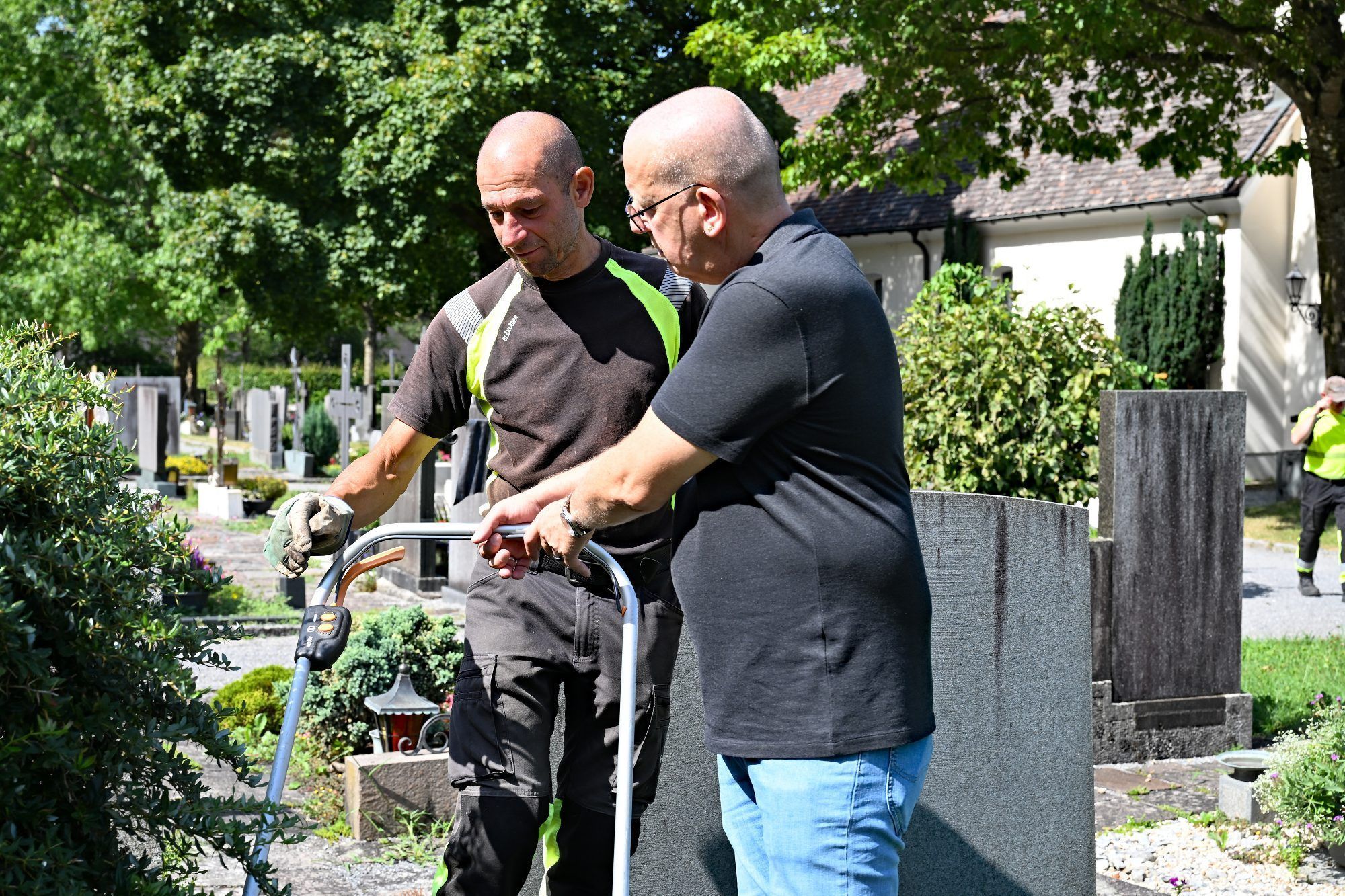 Im Arbeitsalltag geht es oft darum, Abläufe gemeinsam zu trainieren und Sicherheit zu gewinnen.