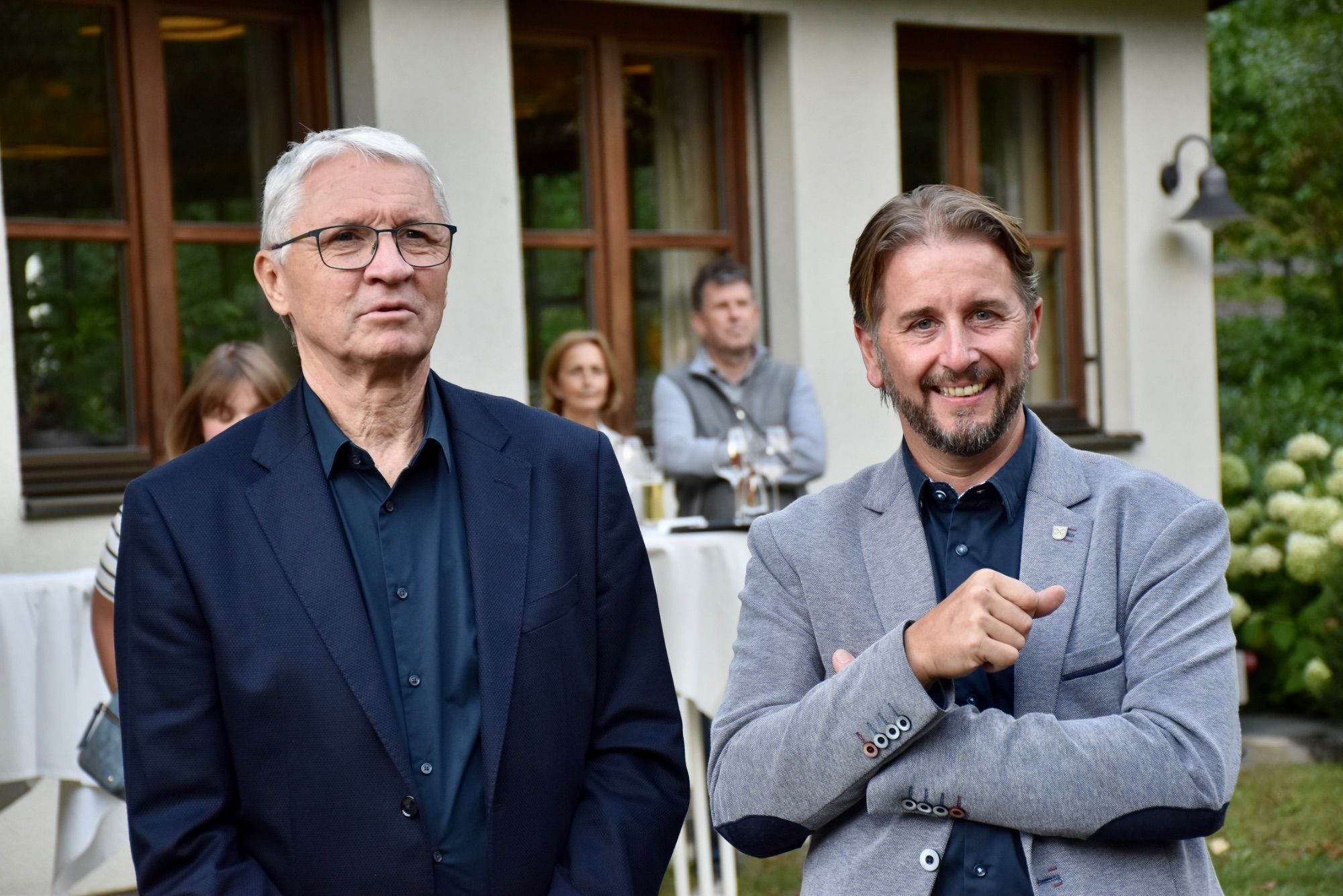 Hotelier Markus Felbermayer (Montafoner Resonanzen) und Bgm. Daniel Sandrell (Gaschurn).