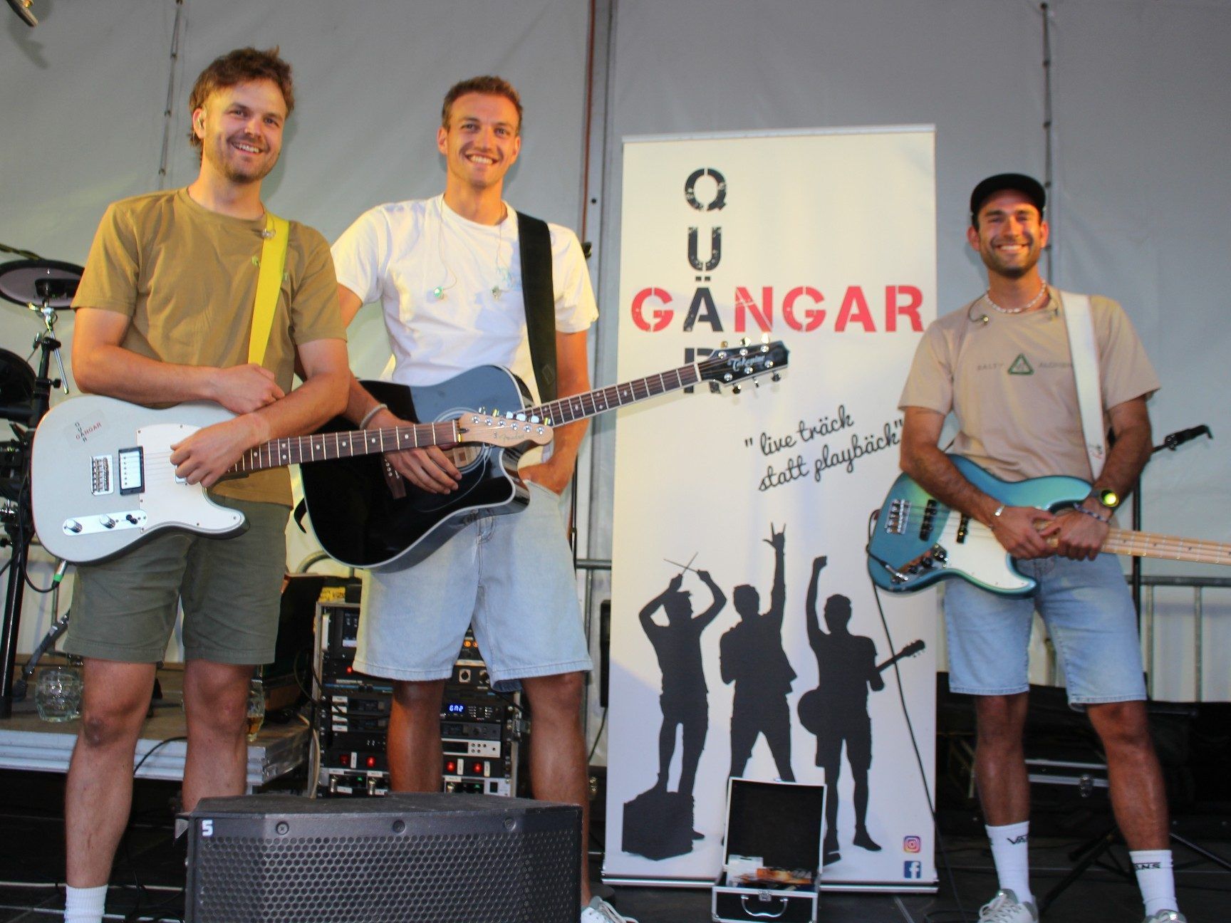 Ebenfalls auf der Gmuondsplatz-Bühne: die Quärgängar – der Name ist Programm, das Quartett spielt „quär“ durch alle Stilrichtungen von Volksmusik bis zum Schlager.