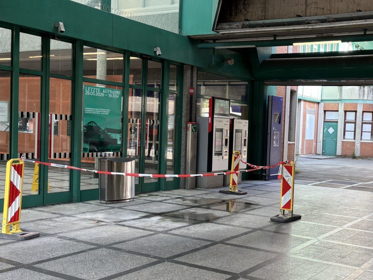 Was aktuell beim Bahnhof in Bregenz passiert