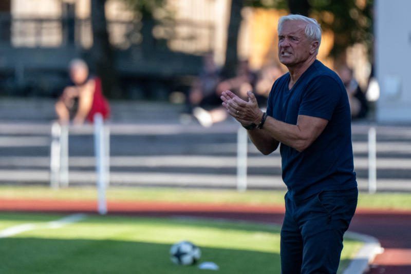 Heinz Fuchsbichler muss vier Spieler ersetzen. GEPA/Oliver Lerch
