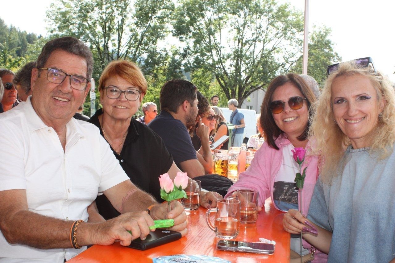 Helmut Jenny, Waltraud Jenny, Bürgermeisterin Katharina Wöß-Krall und Drazana Malinovic freuen sich auf das Zusammenkommen bei der Rankler Kilbi.VN-TK