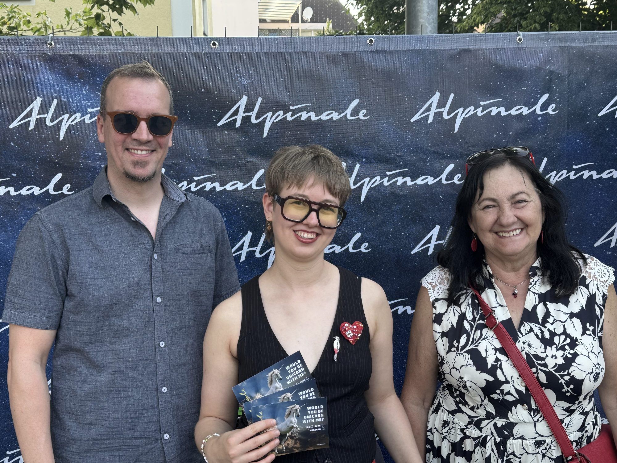 Nationalratsabgeordneter Antonio Della Rossa, Sängerin Philomena und Ehrenvorsitzende Olga Pircher.