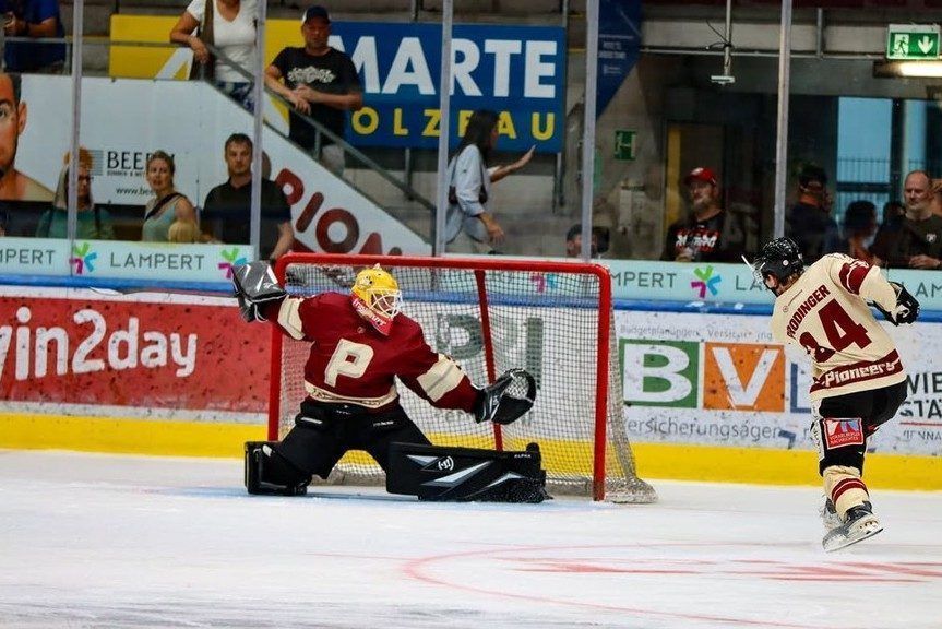 Neuzugang Dominik Prodinger möchte in Feldkirch wieder richtig Spaß am Eishockey haben. (Foto: PIV/Dorner)