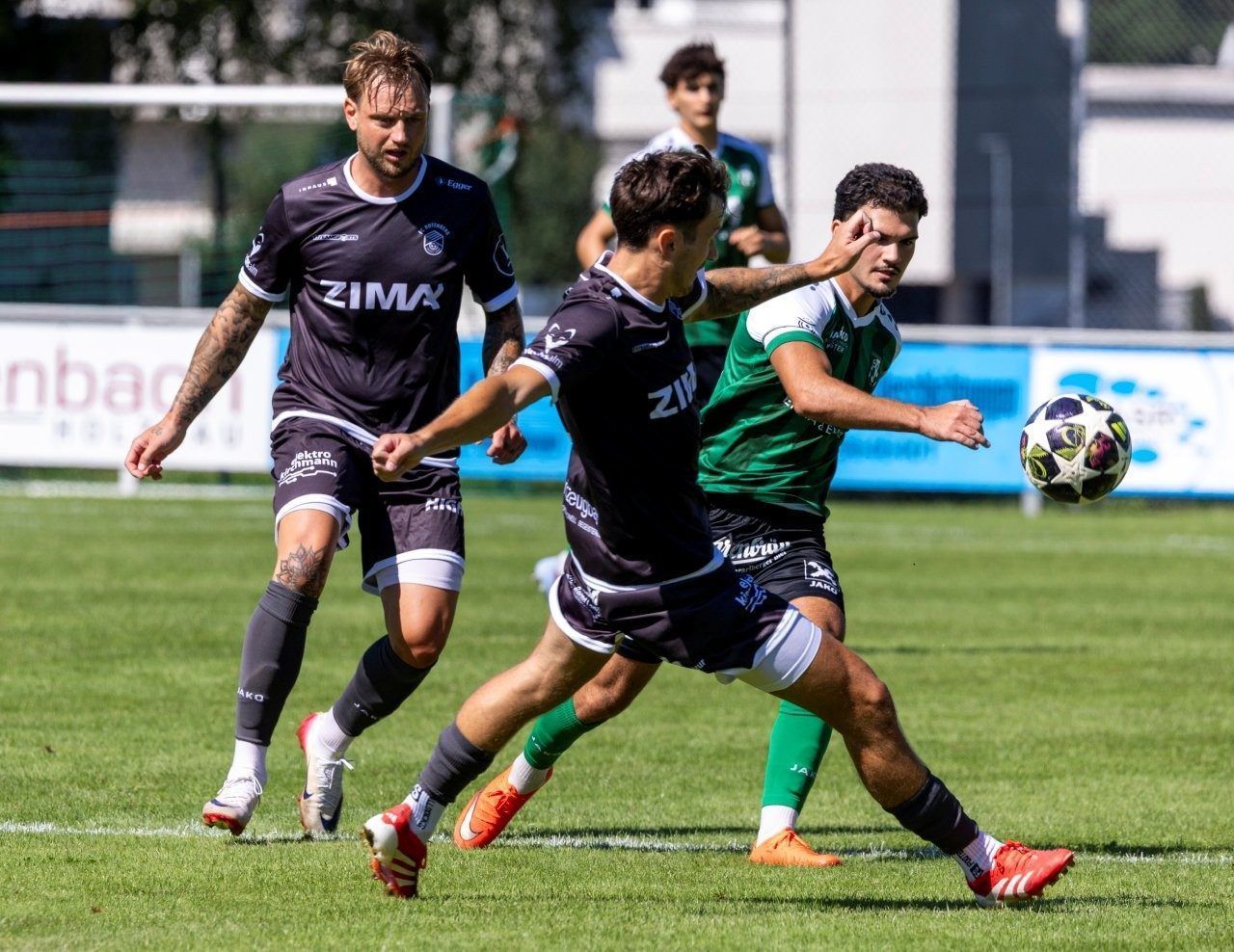 Szenen vom Topspiel Dornbinrer SV - FC Rotenberg. VN-PAULITSCH/6