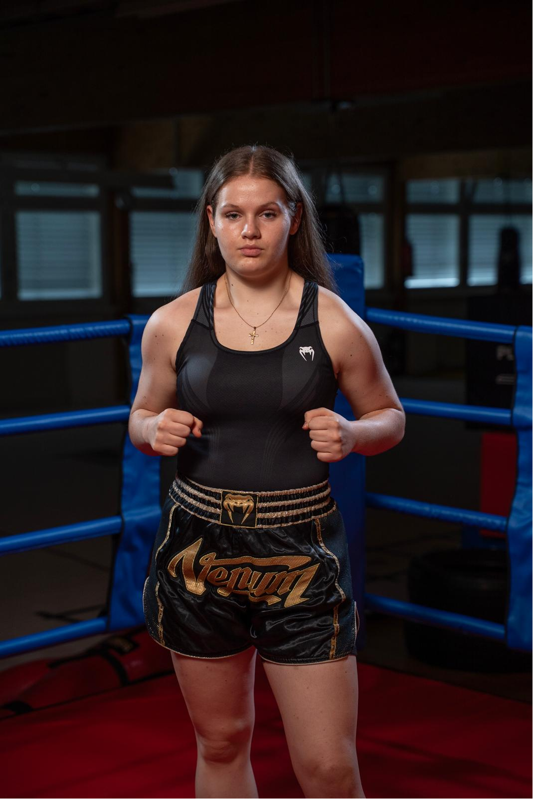 Naomi Zolotas. Kickboxerin und Muay Thai Kämpferin