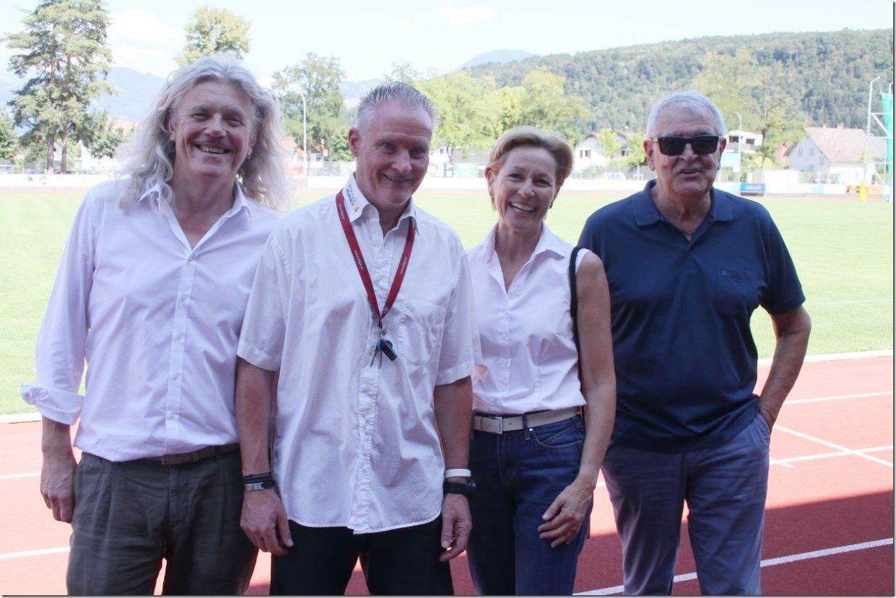 Folke Postmeyer, Klaus Stocker, Martina Rüscher und Bernhard Neuberger bei der Jubiläumsveranstaltung vom Feldkircher Fußballcamp.