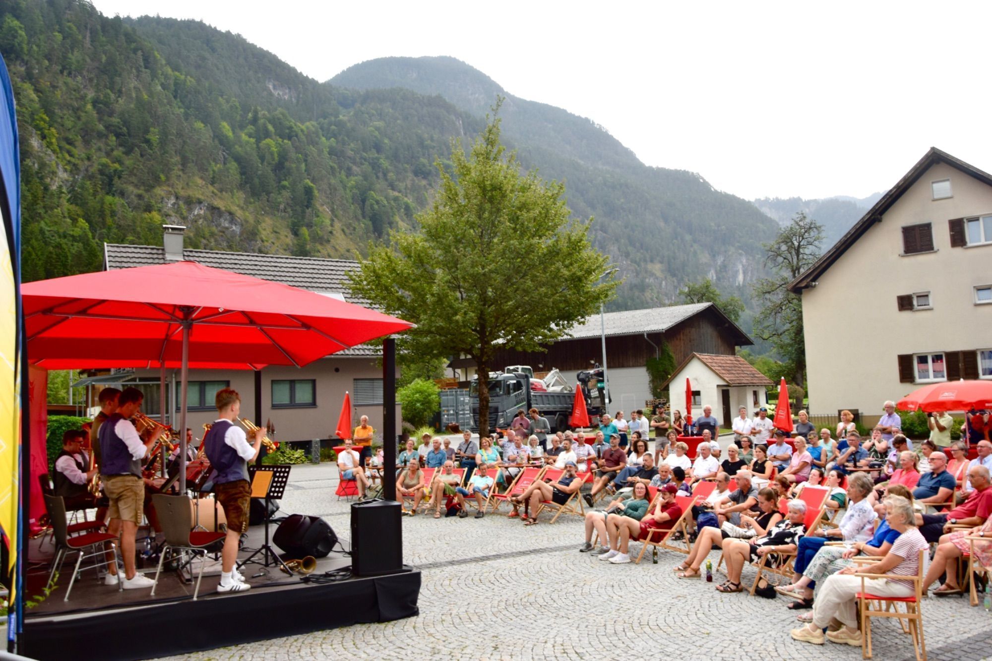 Nach einer längeren Spielpause freuten sich die Ensemblemitglieder, wieder gemeinsam musizieren zu können.