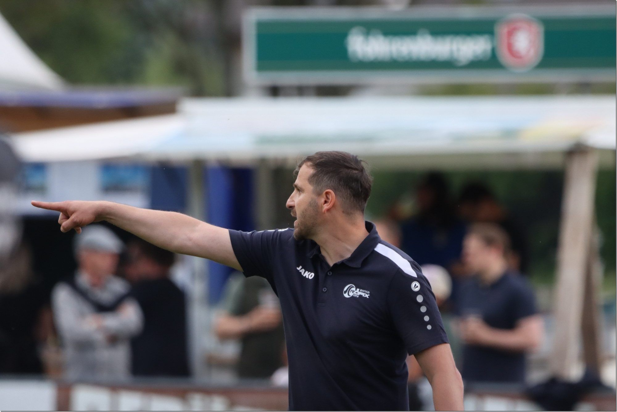 Röthis Trainer Ali Özkan wurde zu Recht nicht gesperrt. VN-TK