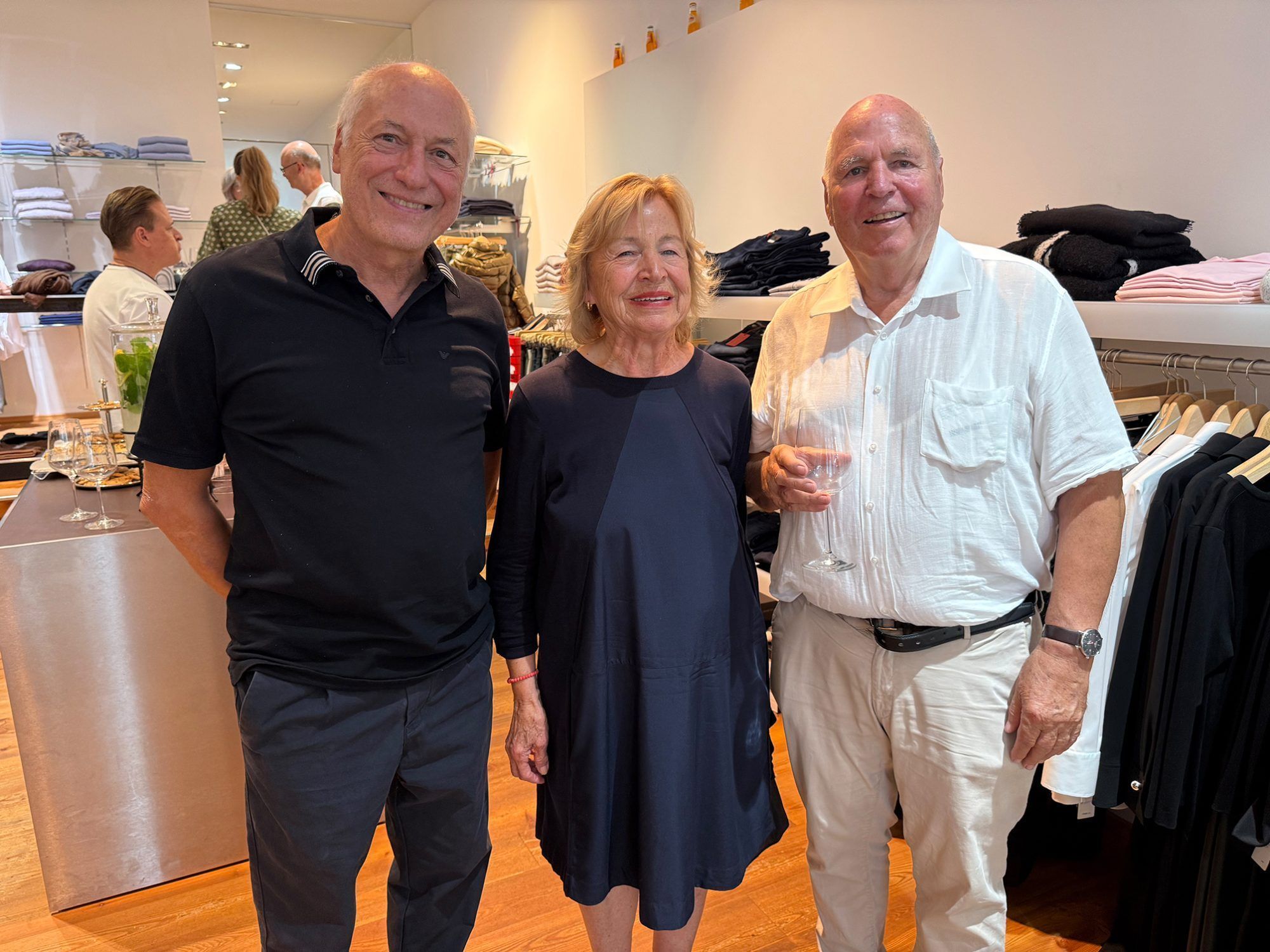 Rudi Pfeifer mit Gudrun und Eugen Schedler.