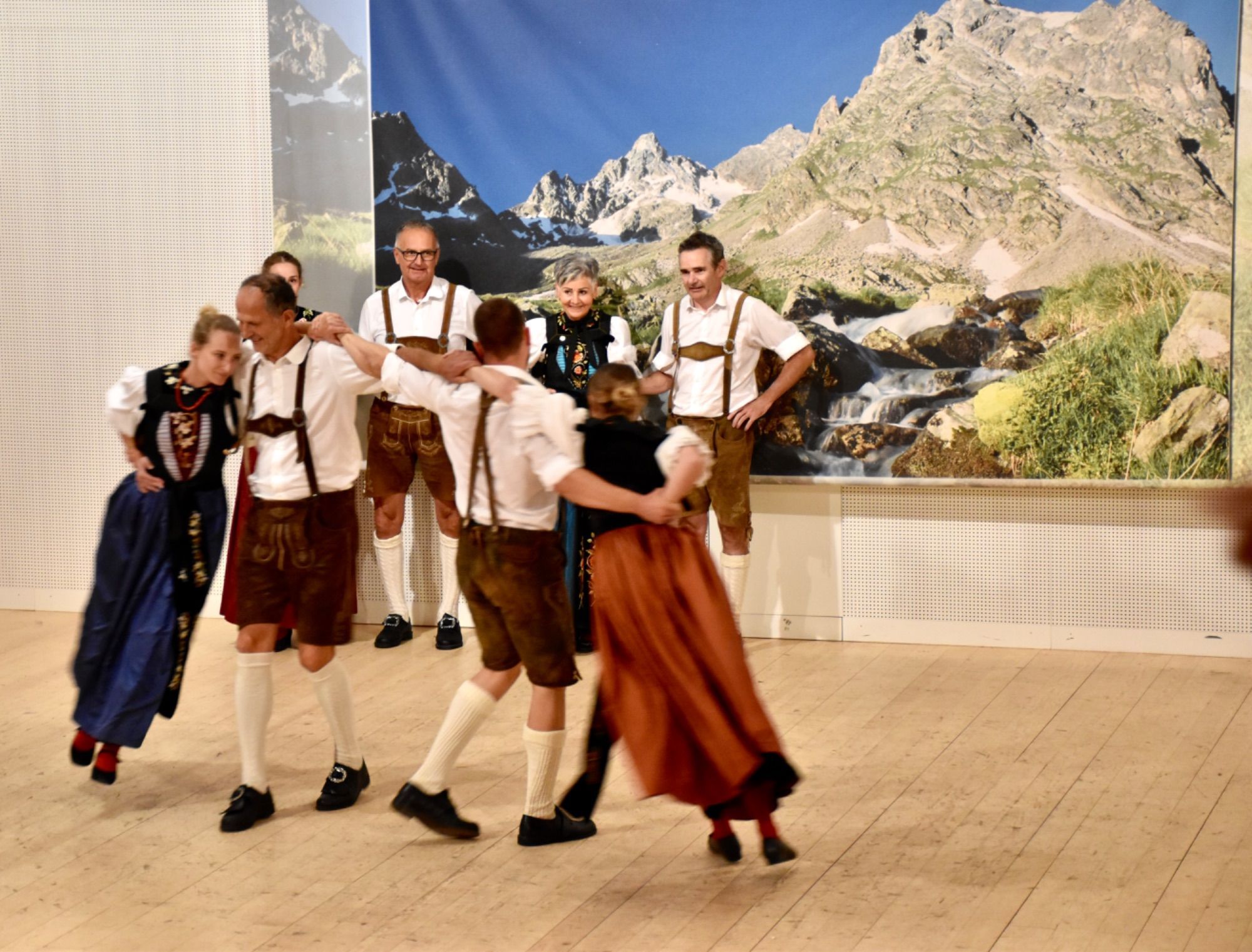 Der Schwingertanz.