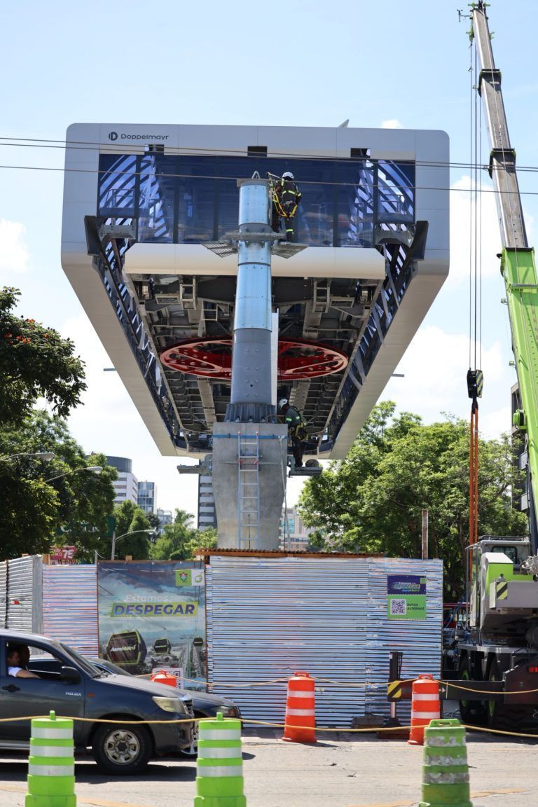 AeroMetro_Construction_Station_Guatemala City_GTM.JPG
