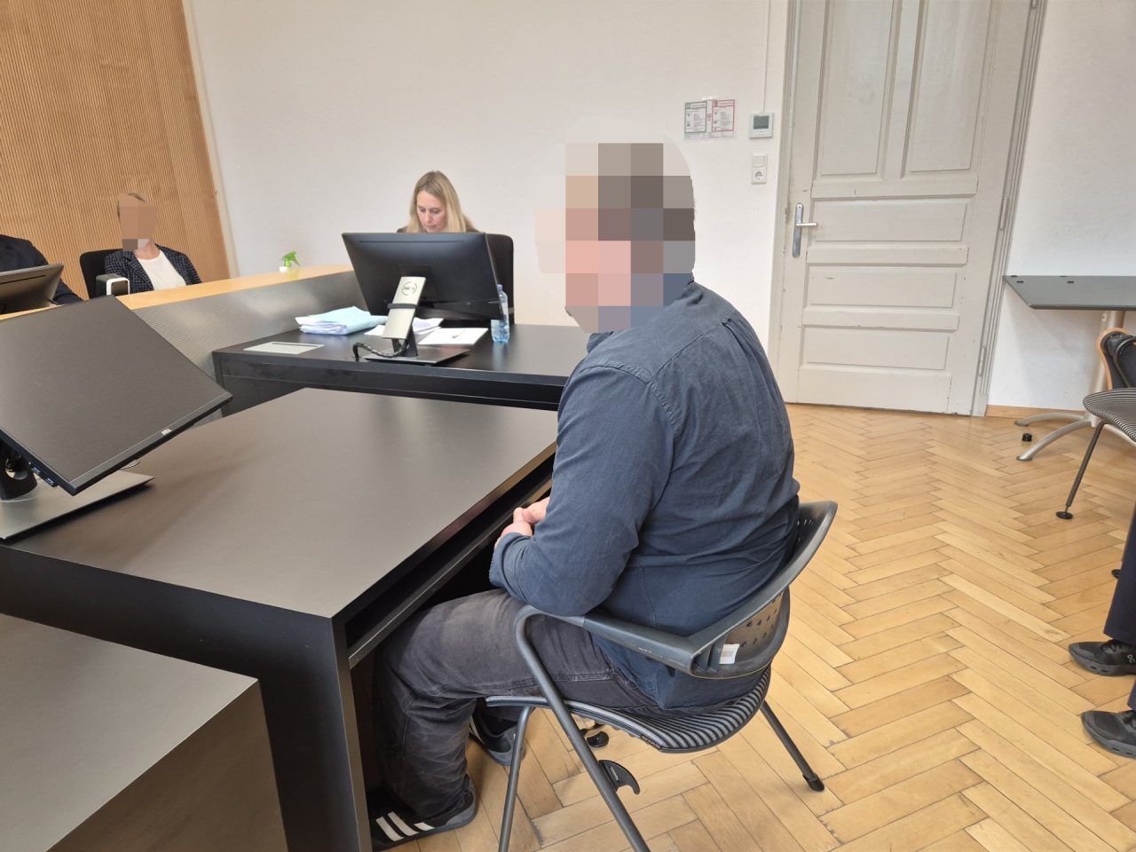 Zwei Kilo Kokain im Kleiderschrank versteckt