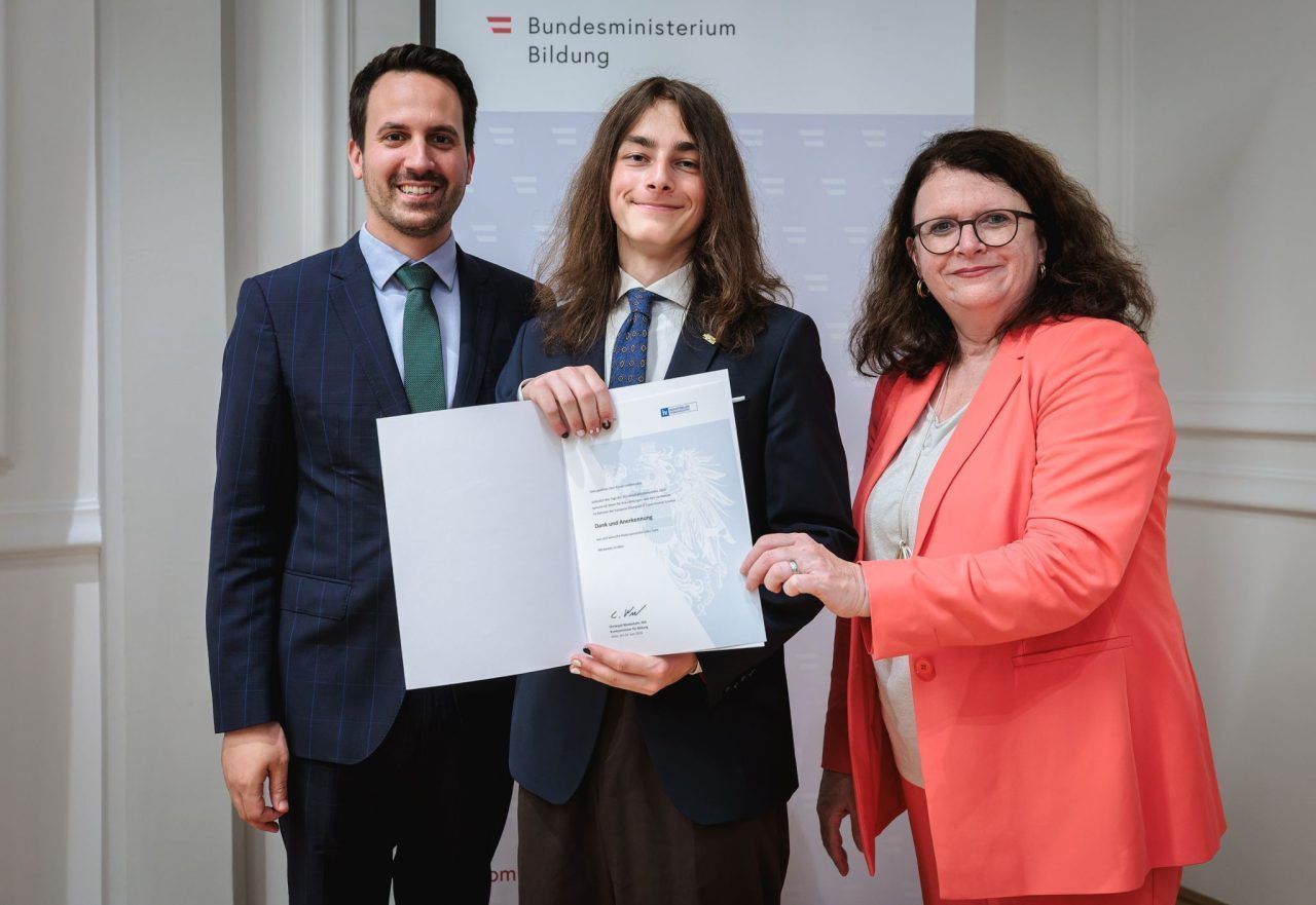 "Ständig daran zu denken, würde man nicht überleben" – Wie dieser 17-Jährige trotz Krieg und Flucht durchstartet